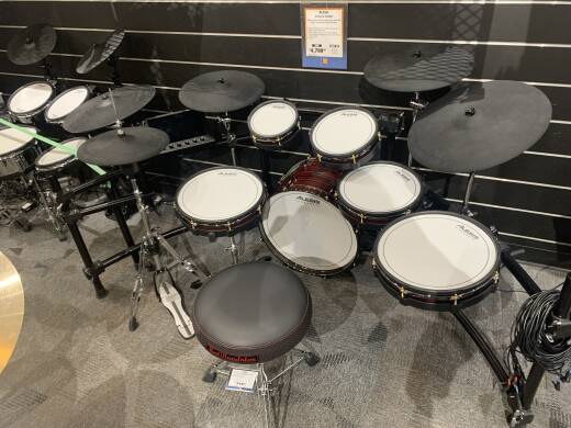 Alesis - STRATA PRIME